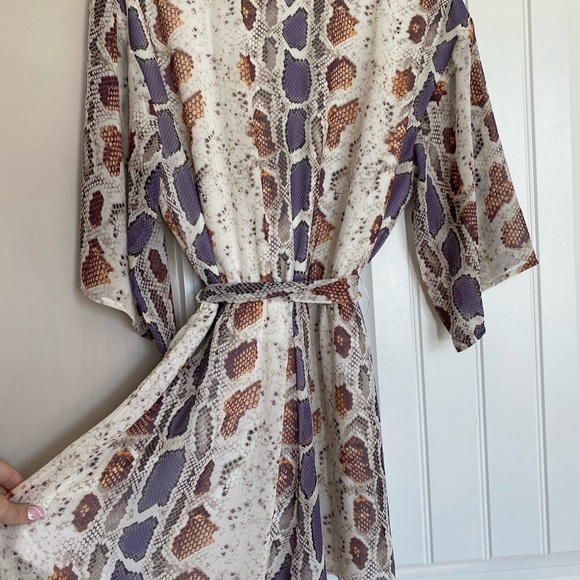 Entro Snake Skin Romper from Fiore Boutique - Picture 2 of 4
